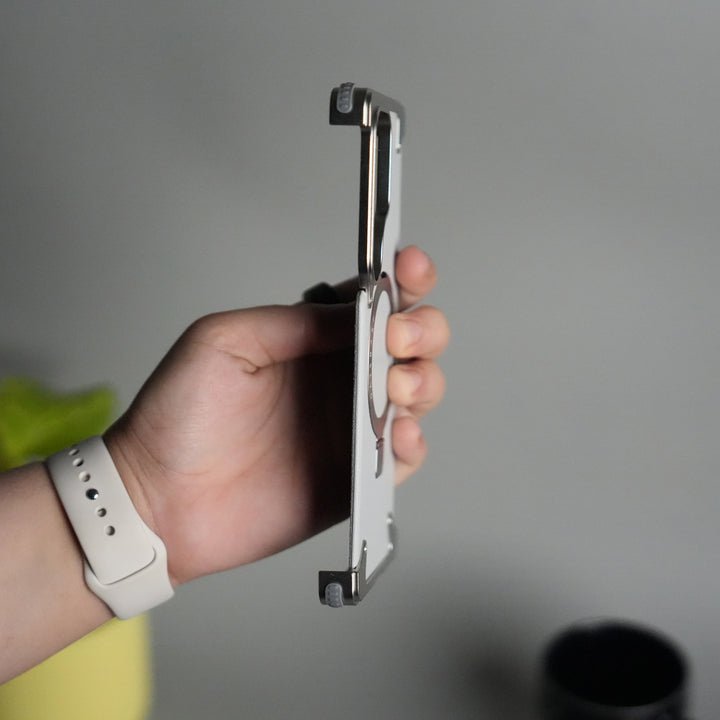 Galaxy S25 ultra Leather Frameless Metal Kickstand Case