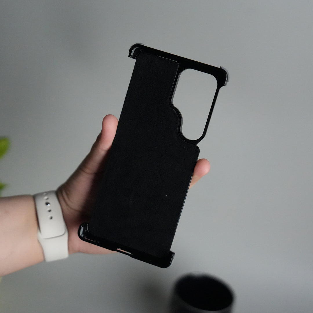 Galaxy S25 ultra Leather Frameless Metal Kickstand Case