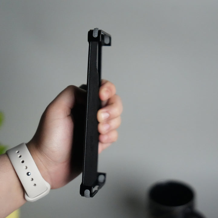 Galaxy S25 ultra Leather Frameless Metal Kickstand Case