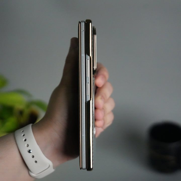 Galaxy Z Fold 7 Premium Carbon-Texture Ring Stand Flip Case