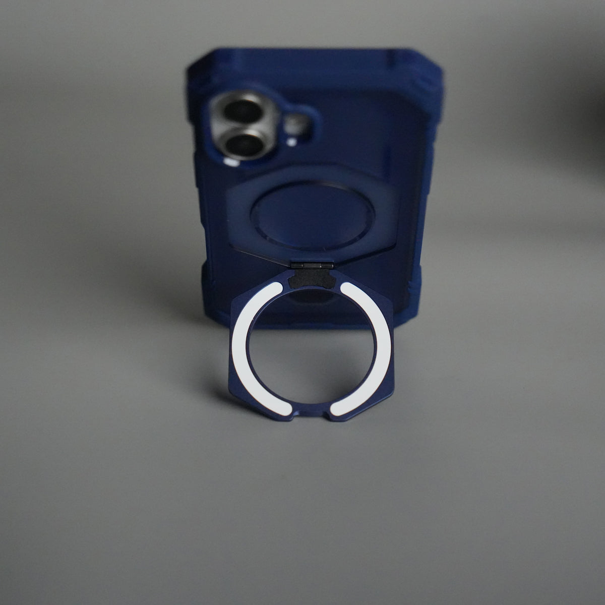 iPhone 17 – Rugged Armor MagSafe Case with Metal Kickstand