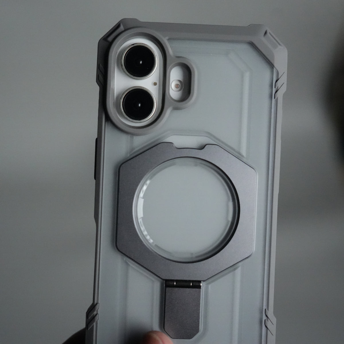 iPhone 17 – Rugged Armor MagSafe Case with Metal Kickstand