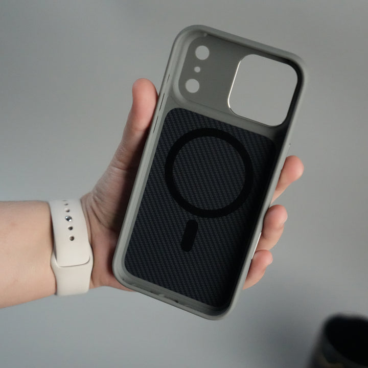 iPhone 17 Series Carbon Fiber Design MagSafe Cover