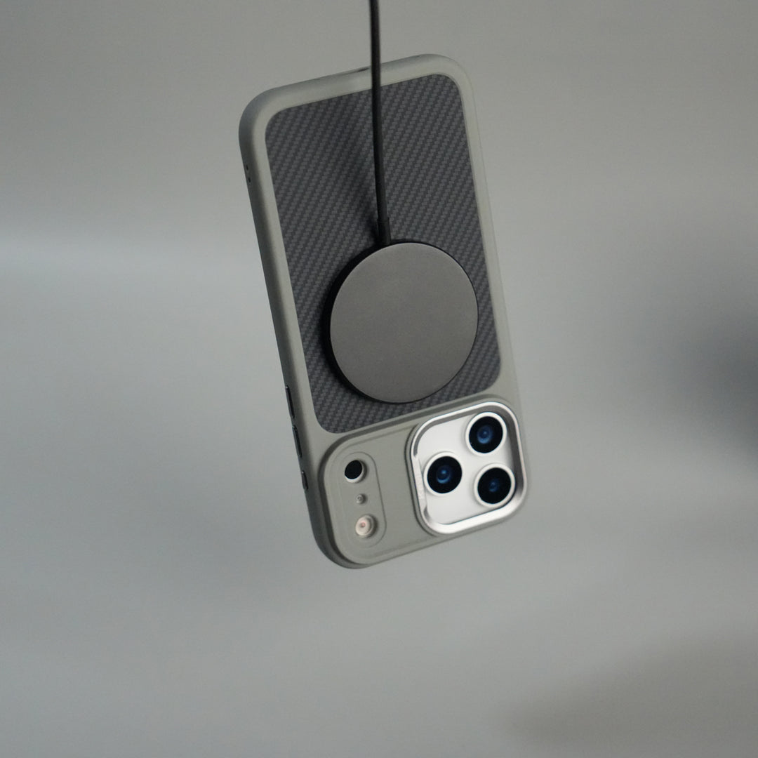 iPhone 17 Series Carbon Fiber Design MagSafe Cover