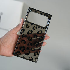iPhone 17 Series Luxury Leopard Print Glossy Silicone Case
