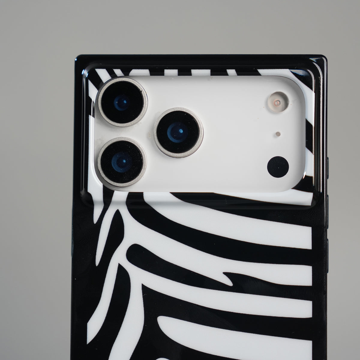 iPhone 17 Series Premium Zebra Print Glossy Silicone Cover