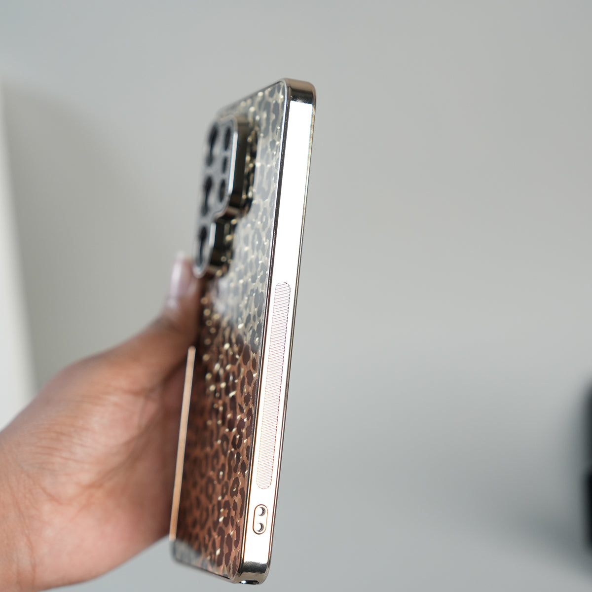 Galaxy S26 Ultra Luxury Leopard Crystal Case with Rhinestone Camera Frame & Glossy Finish