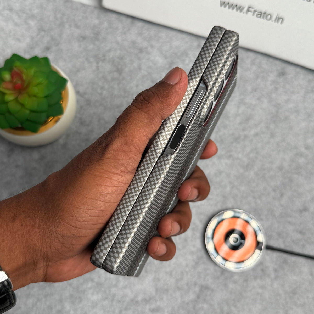 Samsung Galaxy Z Fold Series Carbon Fiber Texture Aramid Design Hard Pc MagSafe Case Cover