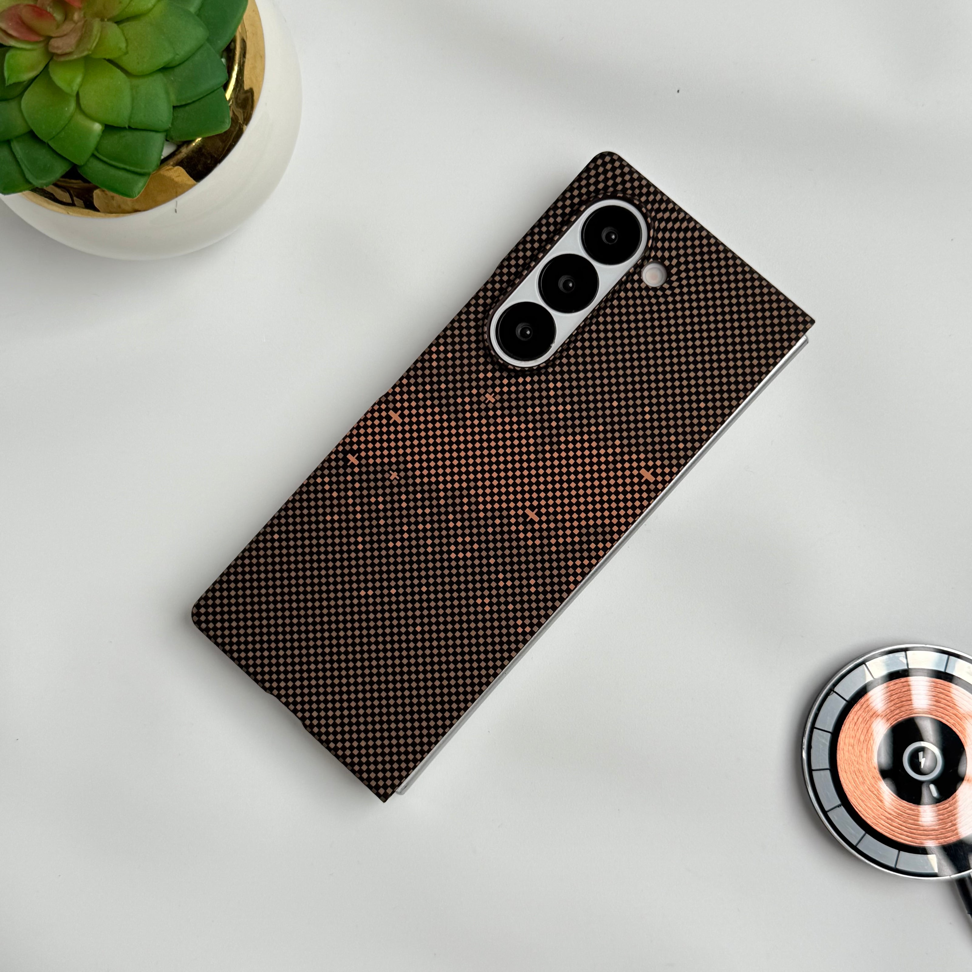 Samsung Galaxy Z Fold Series Carbon Fiber Texture Aramid Design Hard Pc MagSafe Case Cover