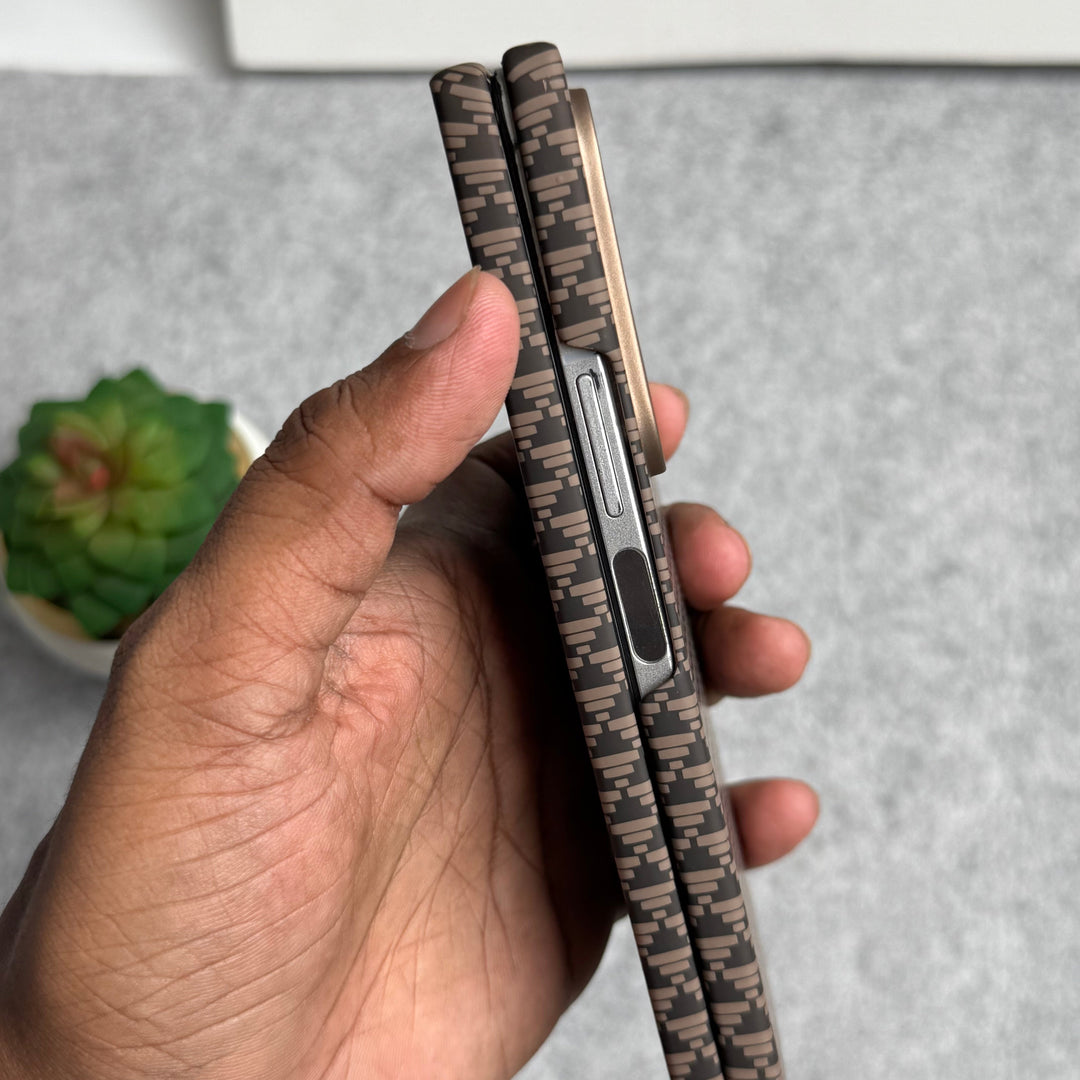Samsung Galaxy Z Fold 6 Small Geometric Tringle Pattern Case Cover