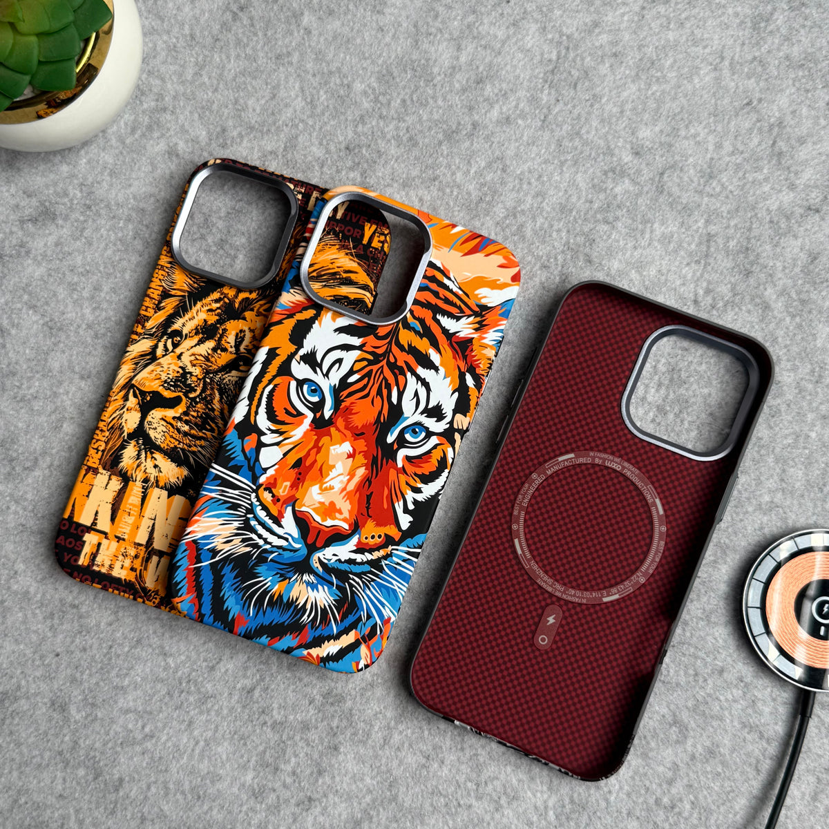 iPhone Series Carbon Fiber Texture Tiger Lion Design Hard Pc MagSafe Case Cover