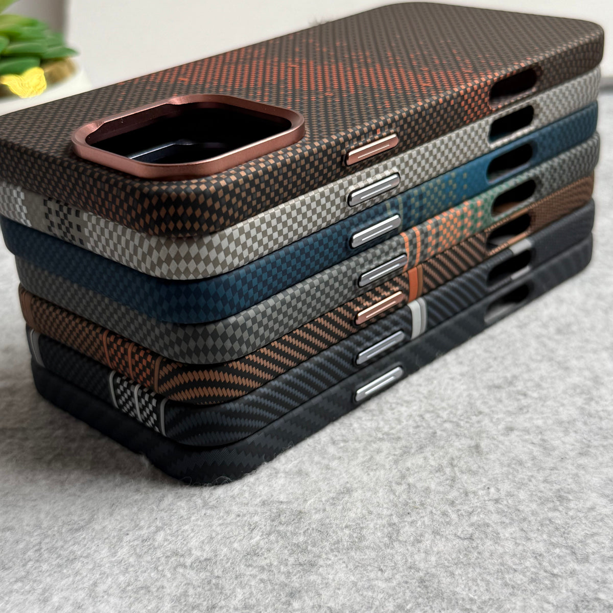 iPhone Carbon Fiber Texture Aramid Design Hard Pc MagSafe Case Cover
