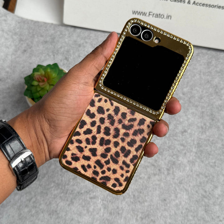 Samsung Galaxy Z Flip 6 Leopard Pattern Golden Sides Case Cover