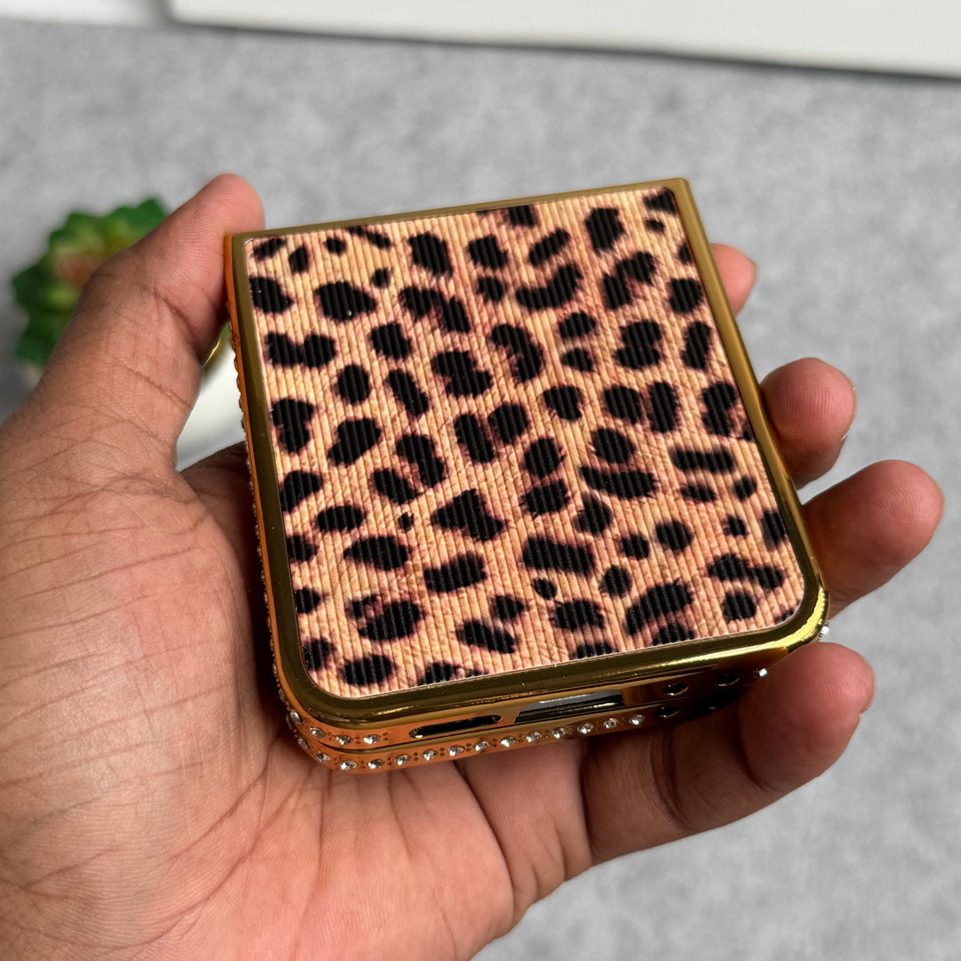 Samsung Galaxy Z Flip 6 Leopard Pattern Golden Sides Case Cover