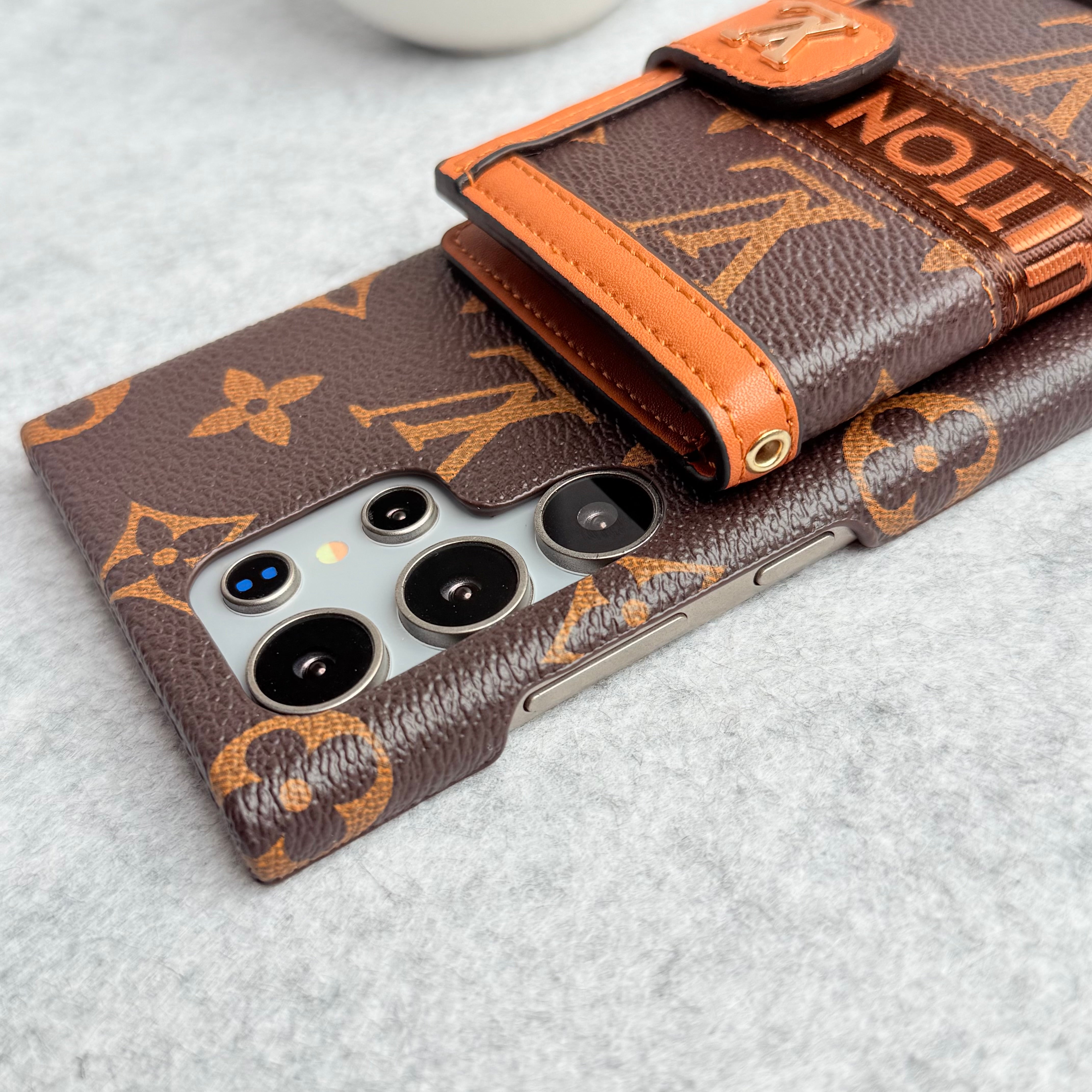 ★DESIGN SKIN★ Galaxy S24 Ultra Buckle Strap Case Checkerbo MUSINSA | DESIGNSKIN Galaxy S24/Ultra Buckle Strap Case