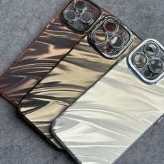 iPhone 15 Series 3D Wavy Pearl Case