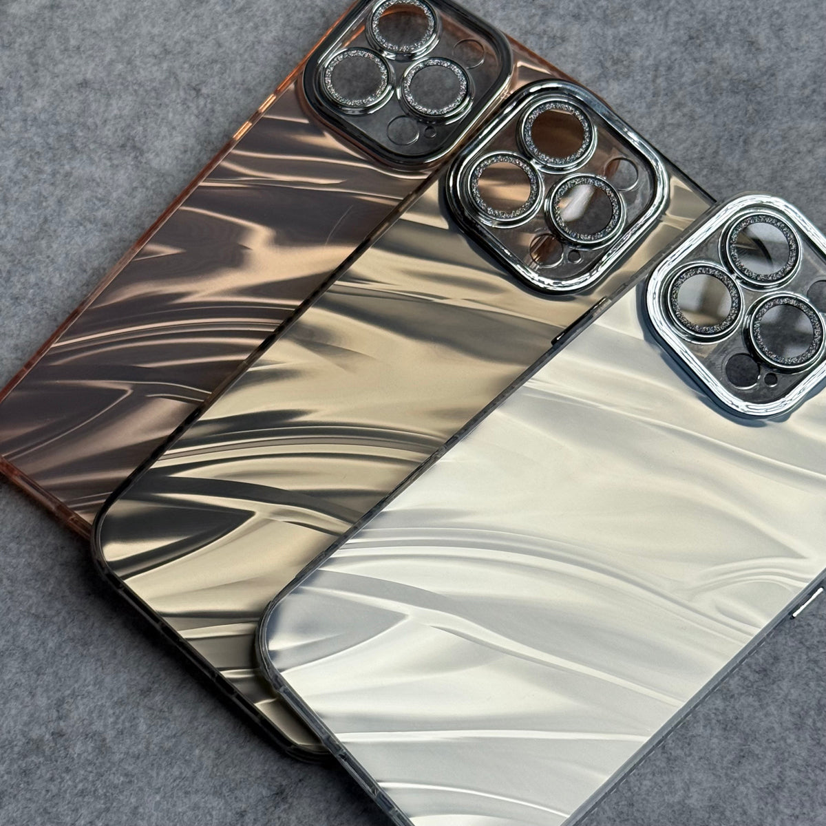 iPhone 15 Series 3D Wavy Pearl Case