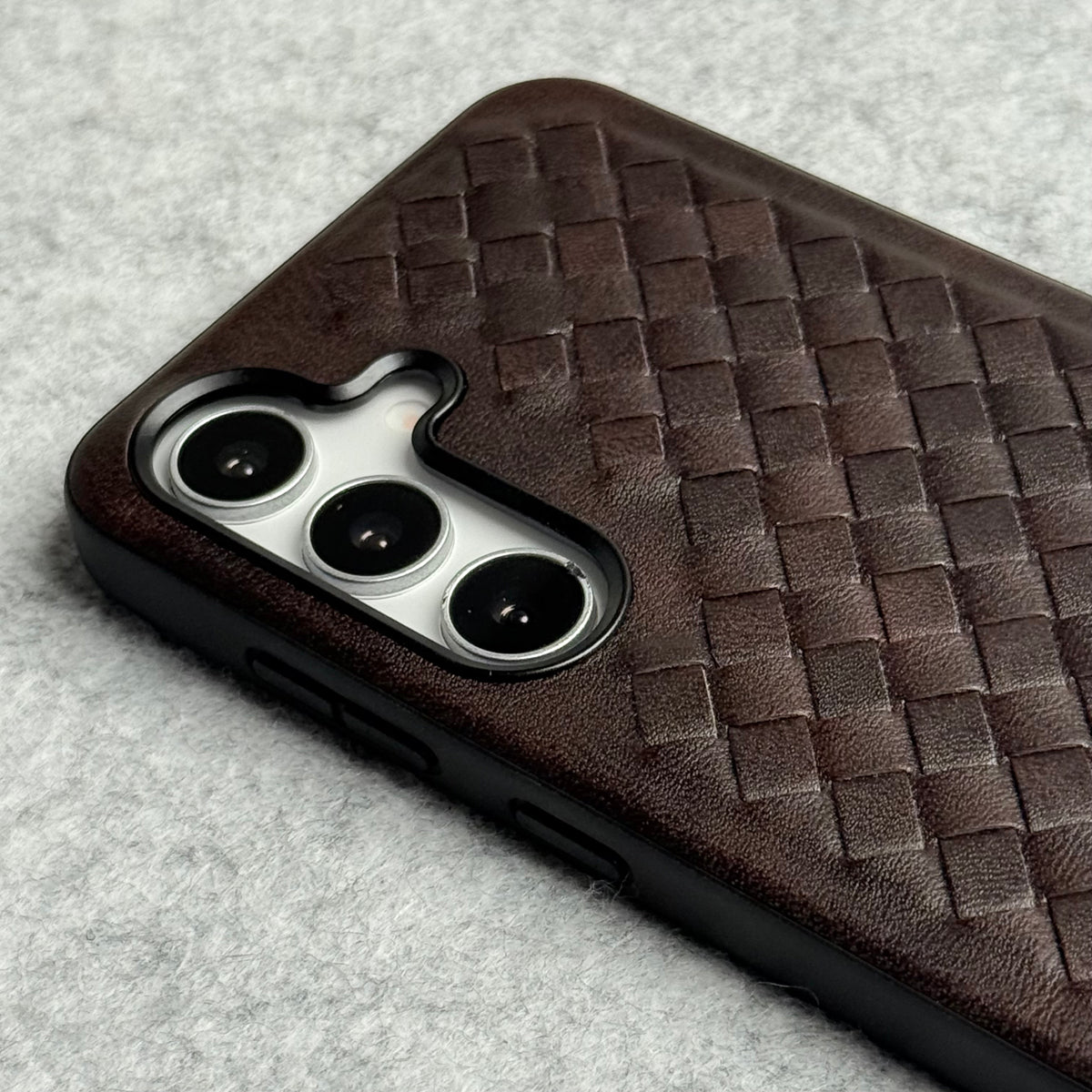 Samsung Galaxy S25 Weave Leather with Metal Kickstand Slim Back Cover