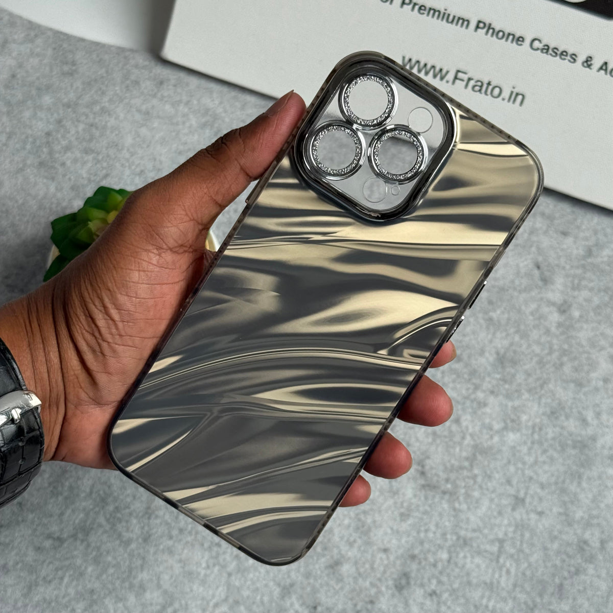 iPhone 15 Series 3D Wavy Pearl Case