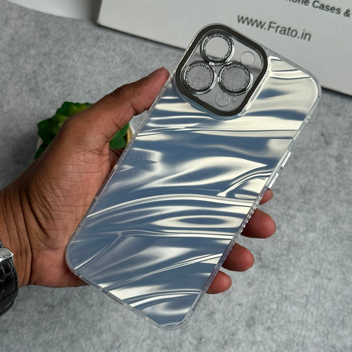 iPhone 15 Series 3D Wavy Pearl Case