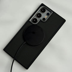 Samsung Galaxy S24 Ultra Premium Carbon Fiber Texture MagSafe Magnetic Case Cover