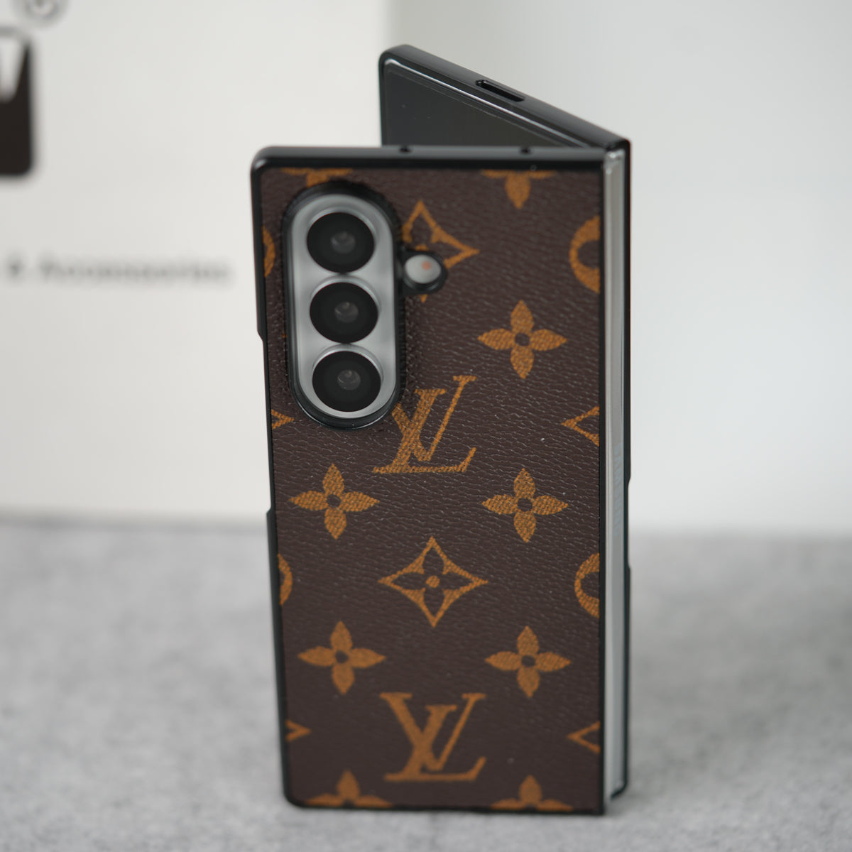 Samsung Galaxy Z Fold 8 Ultra Luxury Leather Case Cover