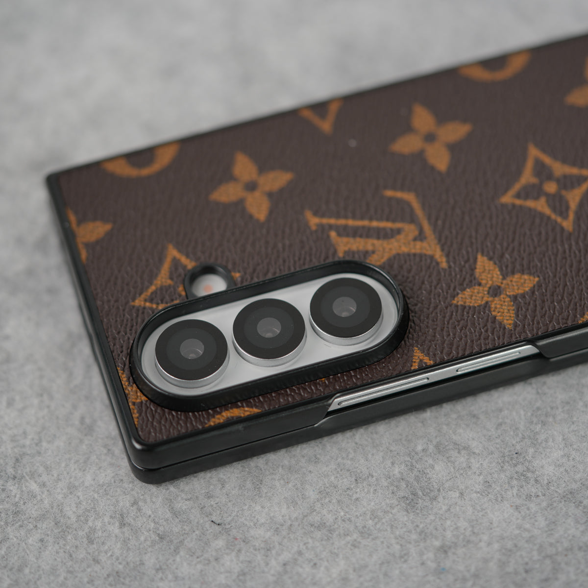 Samsung Galaxy Z Fold 8 Ultra Luxury Leather Case Cover