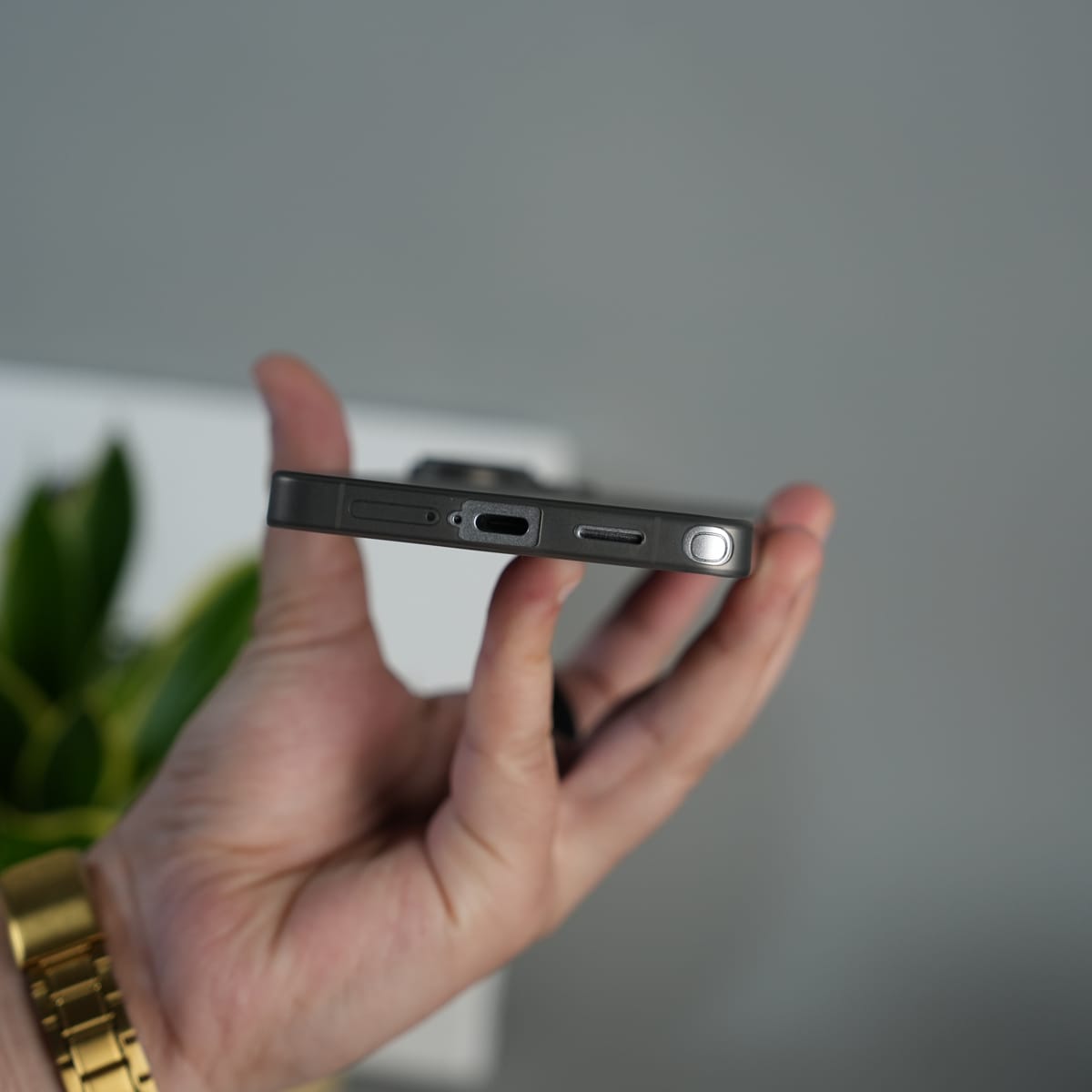 Galaxy Ultra Series Paper Thin Frosted Case | Lightweight Protective Cover