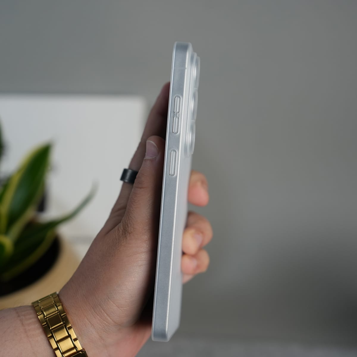 Galaxy Ultra Series Paper Thin Frosted Case | Lightweight Protective Cover