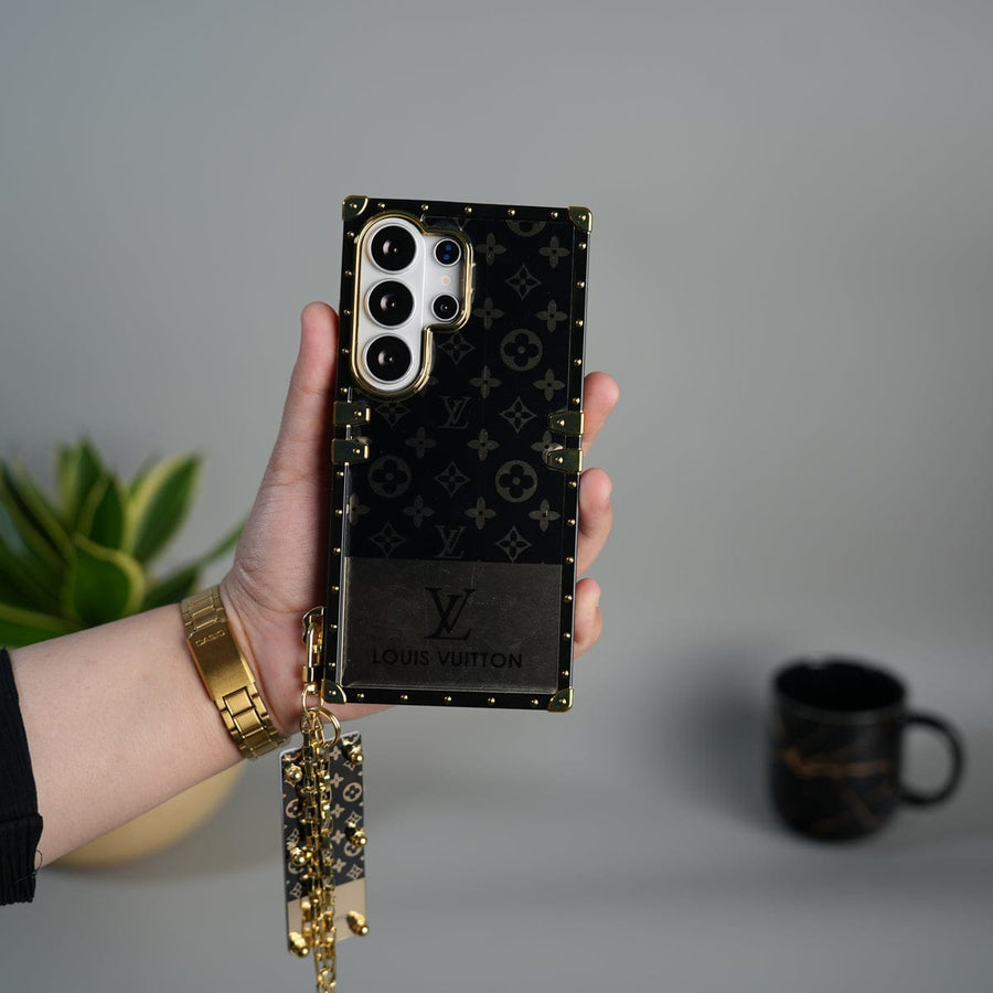 Samsung Galaxy S26 Ultra Luxury Brand Shiny Trunk Cover With Key Chain