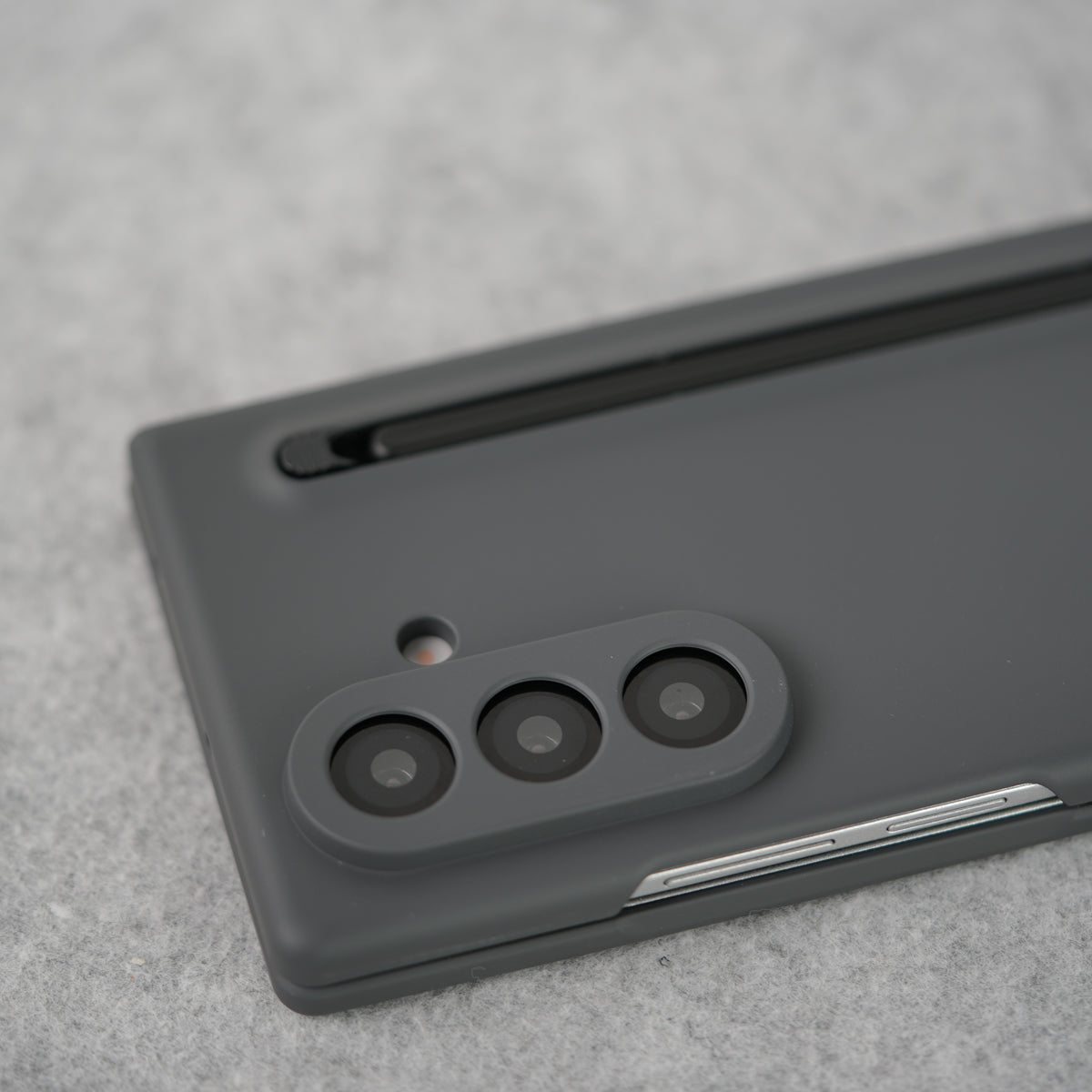 SAMSUNG GALAXY Z FOLD 7 BACK COVER