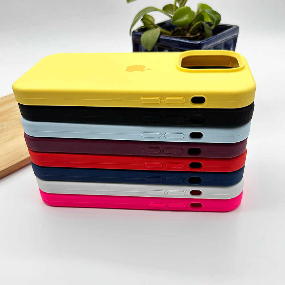 iPhone 15 Series Silicone Case Cover ( White )