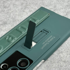 Samsung Galaxy S23 Ultra Shockproof Matte Finish With Wristband Case Cover (Green)