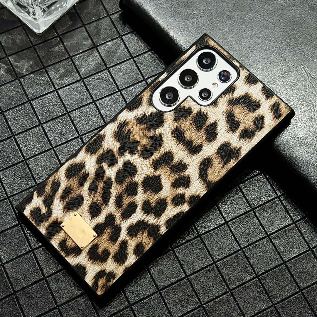 Samsung Galaxy S24 Ultra Luxury DG Leopard Pattern Case Cover
